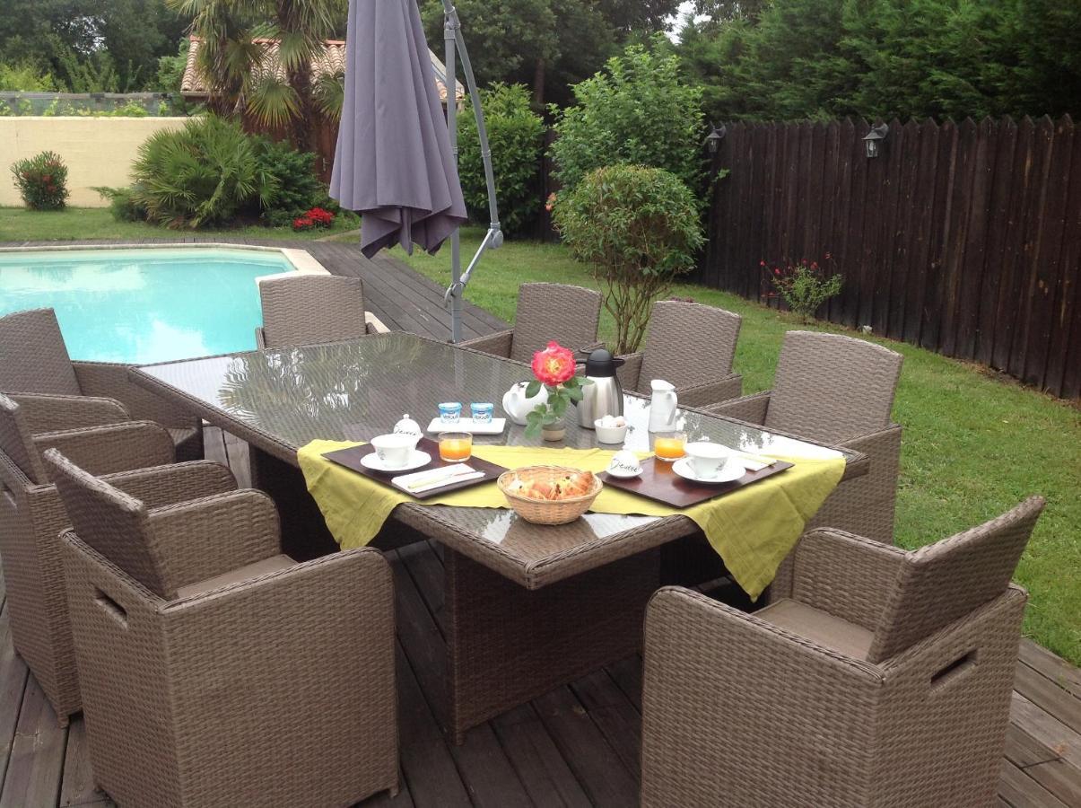 Les Rives Du Bassin Bed and Breakfast Le Teich Buitenkant foto